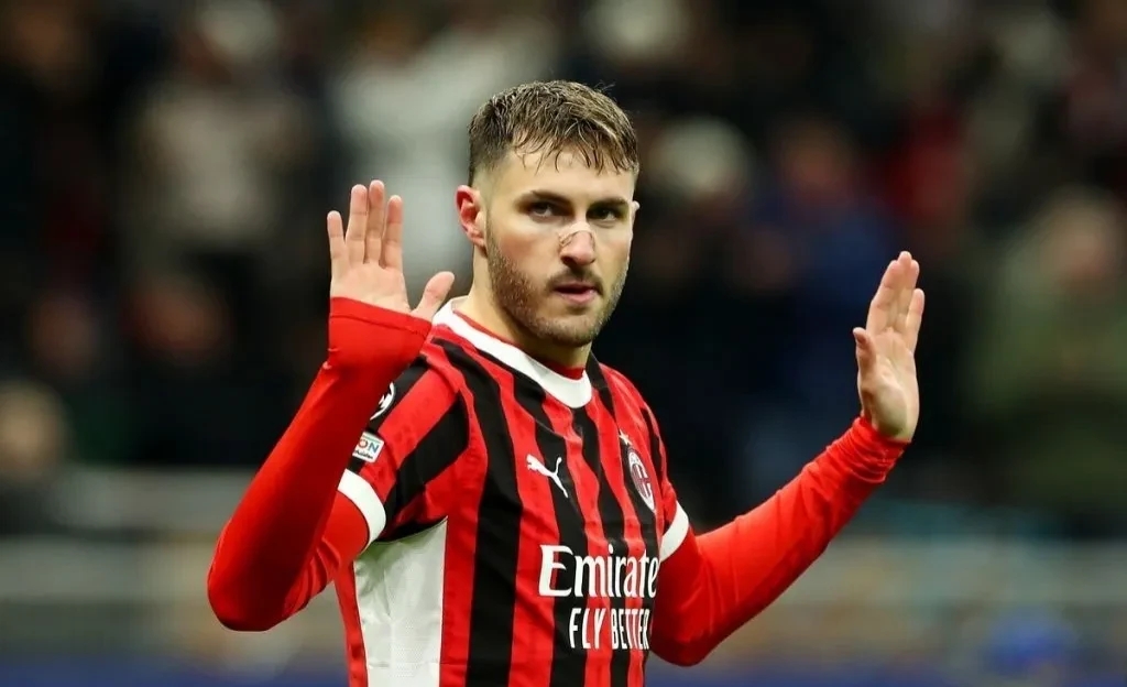 转折点AC米兰刷新队史纪录,国王杯加时末段攻防权衡,球迷炸锅,年轻球员得到机会的简单介绍 转折点AC米兰刷新队史纪录,国王杯加时末段攻防权衡,球迷炸锅,年轻球员得到机会的简单介绍