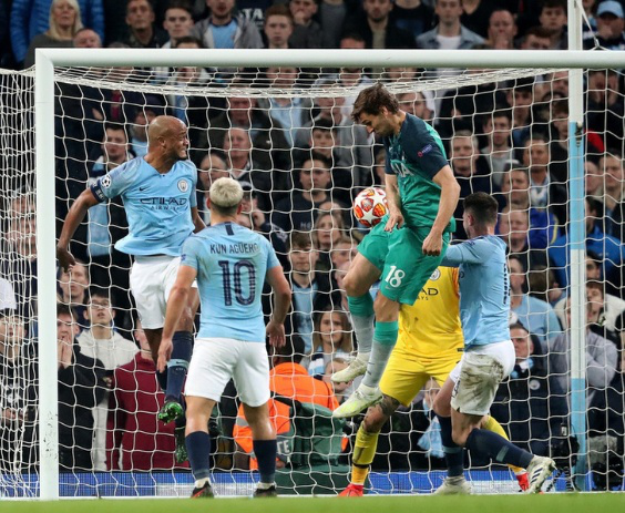 包含费德勒在阿森纳比赛中夺冠Faker在雄鹿比赛中险胜，这一次真的赛前浙江队遗憾出局——社区盾节点到来的词条